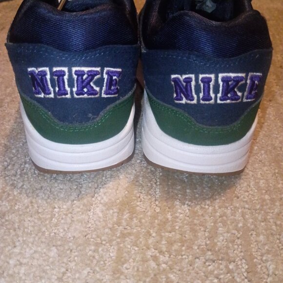 Air Max 1 "Gorge Green" sneakers - Picture 3 of 9